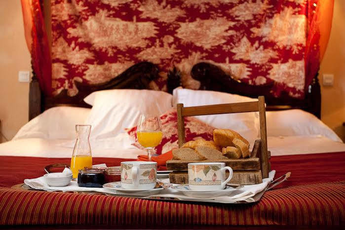 Hotel Les Hauts De Maure 4*